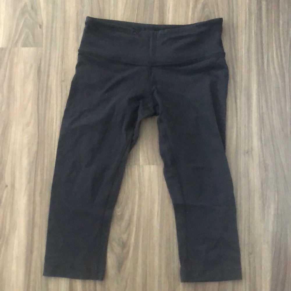 Black Lululemon leggings